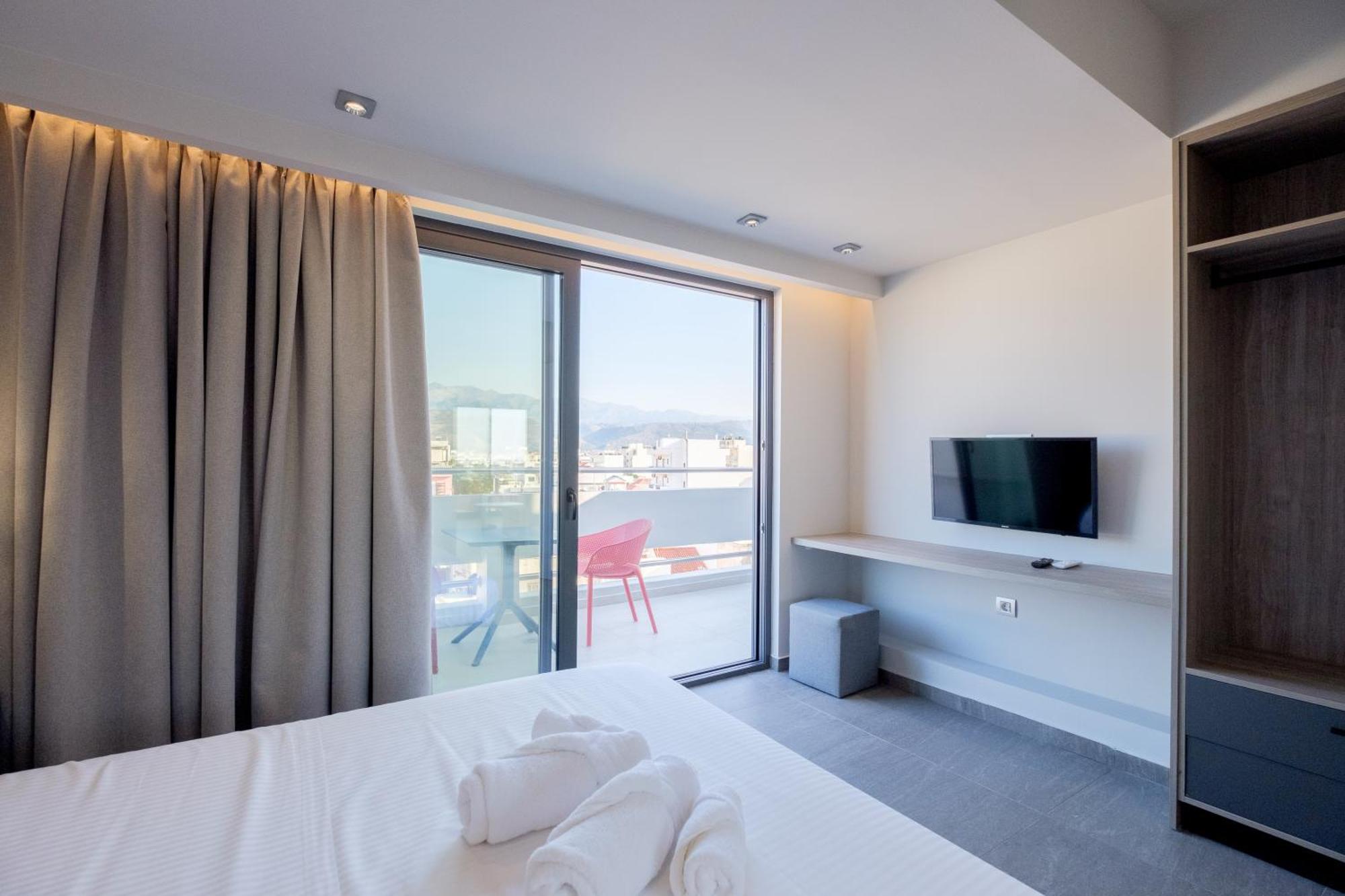 דירות חאניה Sky-High 70Sqm Penthouse W. Stunning Views - 05 מראה חיצוני תמונה